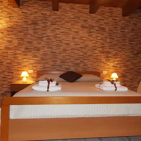 Il Vicoletto 3* Frascineto