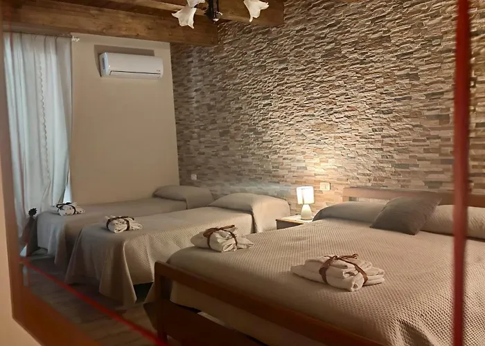 Il Vicoletto Alojamento de Acomodação e Pequeno-almoço Frascineto